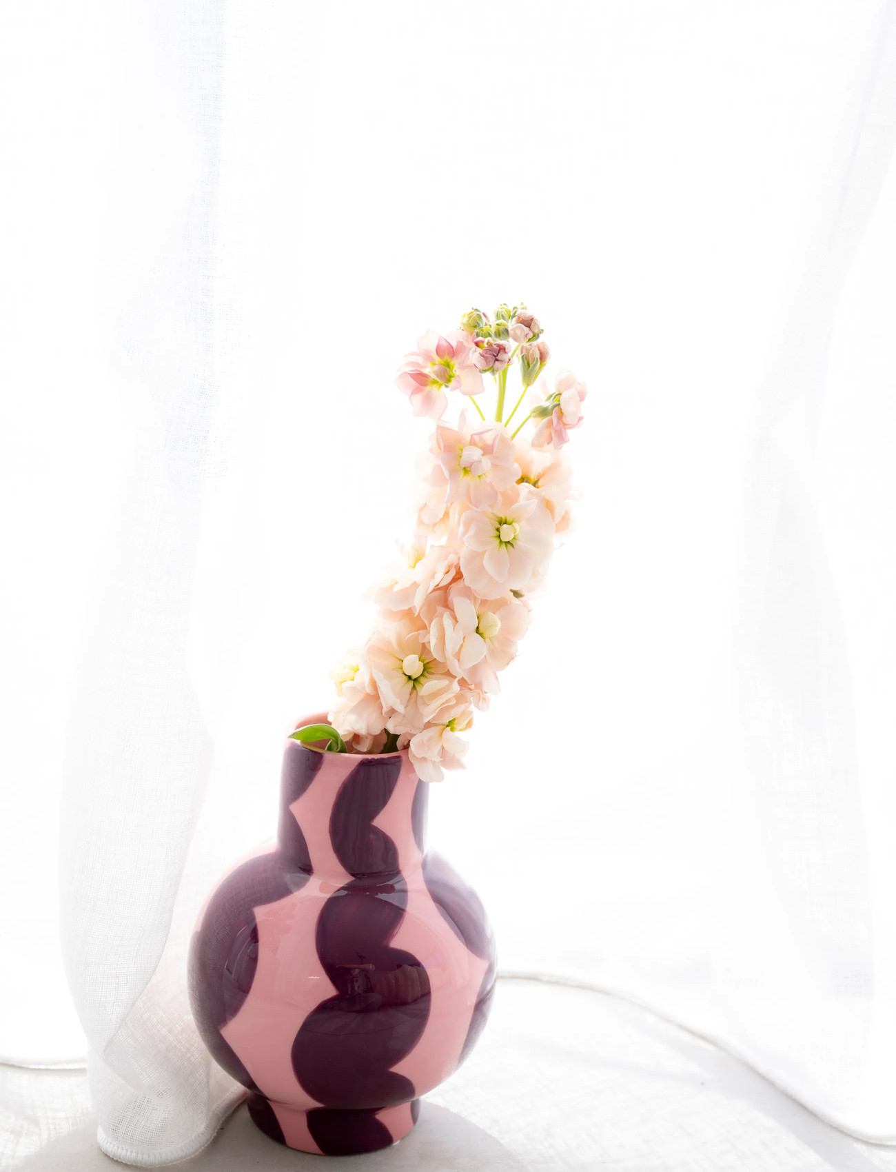 Que Rico Vase - Gaspar - Wavy Rumba, H12 cm, Burgundy, Vases > Other Vases, Unisex