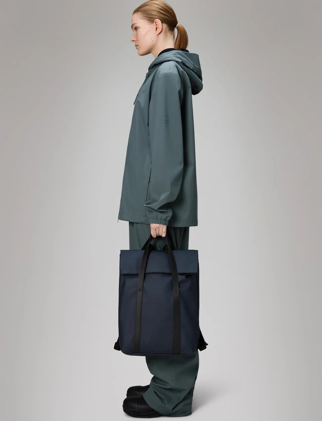Rains 2 Way Tote Backpack W3, One Size, Navy, Tasker > Rygsække, Herre
