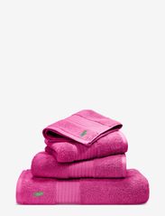 PLAYER Bath towel - RASPBERRY