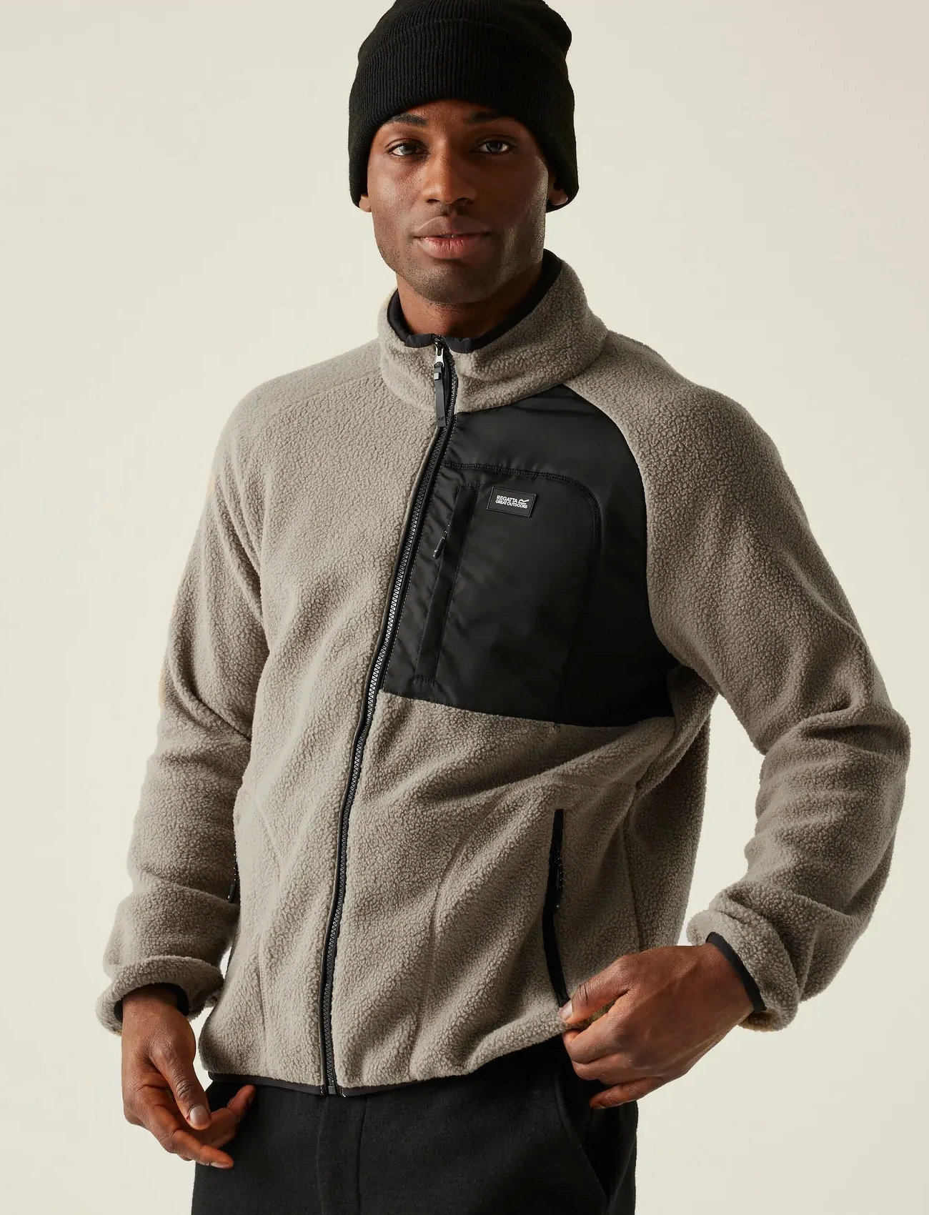 Regatta Frankie Borg, S, Beige, Sport Fleeces & Midlayers > Sport Fleeces, Herre