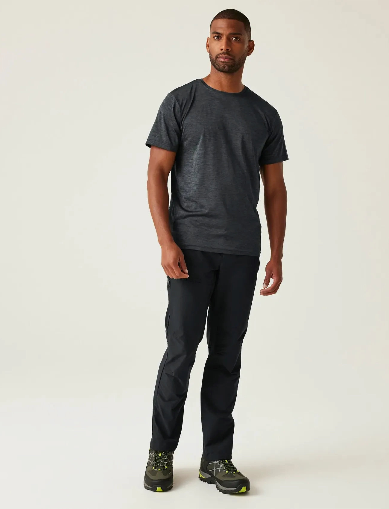 Regatta Highton Trousers Ii, L x 32, Black, Bukser > Afslappet, Herre