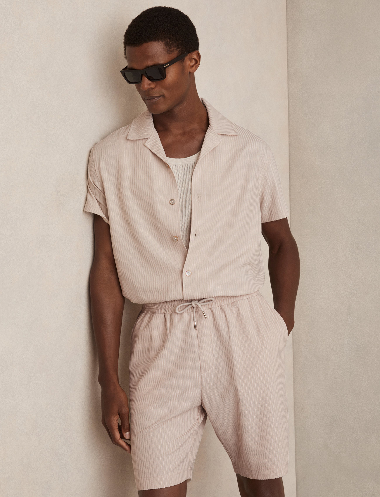 Reiss Warwick, XL, Beige, Skjorter > Kortærmede Shirts, Herre