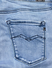 replay hyperflex clouds