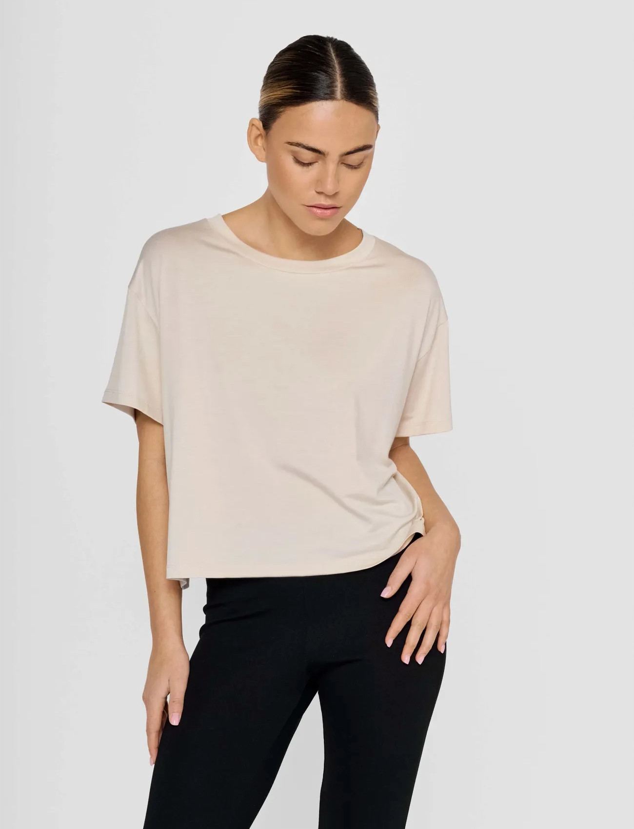 Residus Gwynet Tee, M, Cream, T-Shirts & Toppe > Kortærmede, Dame