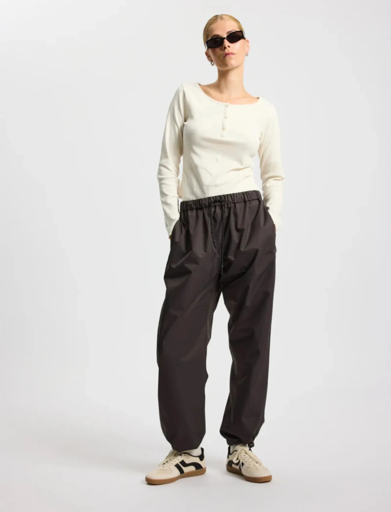 Rethinkit Studios Rainshell Trousers, XL, Black, Sport Rainwear > Sport Rain Pants, Dame