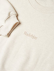 RODEBJER - RODEBJER KOLOMAN - sweatshirts & hættetrøjer - puffy white - 3