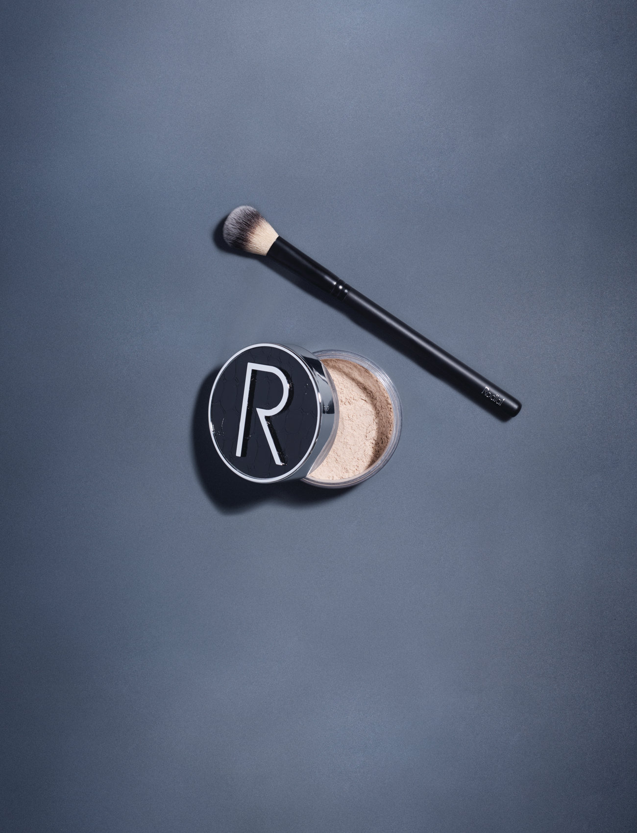 Rodial Rodial Baby Teddy Brush, 1 pc, Nude, Makeup-Værktøjer > Ansigtsbørster, Dame