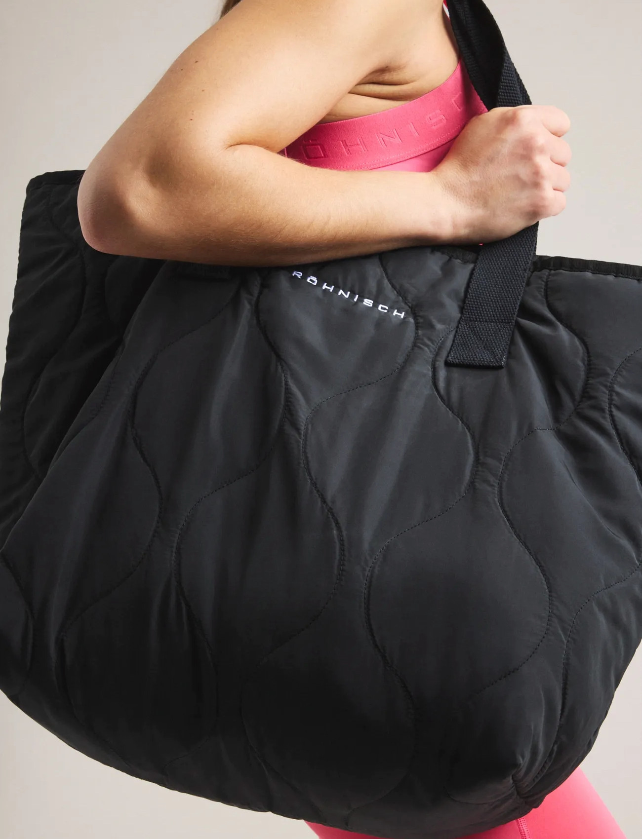 Röhnisch Quilt Tote Bag, One Size, Black, Sport Training Bags > Sport Gym Bags, Dame