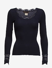 Silk t-shirt w/ lace - NAVY