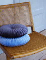 Rosemunde - Round quilt cushion 40 round - cushions - dark shadow - 1