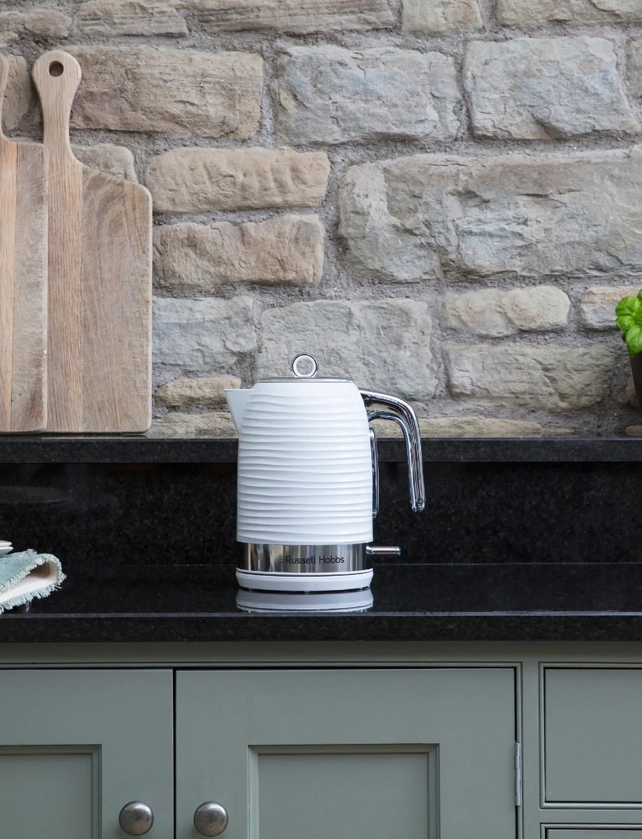 Russell Hobbs Inspire Kettle White, 1.7 L, White, Køkkenmaskiner > Kedler Og Vandkogere, Unisex