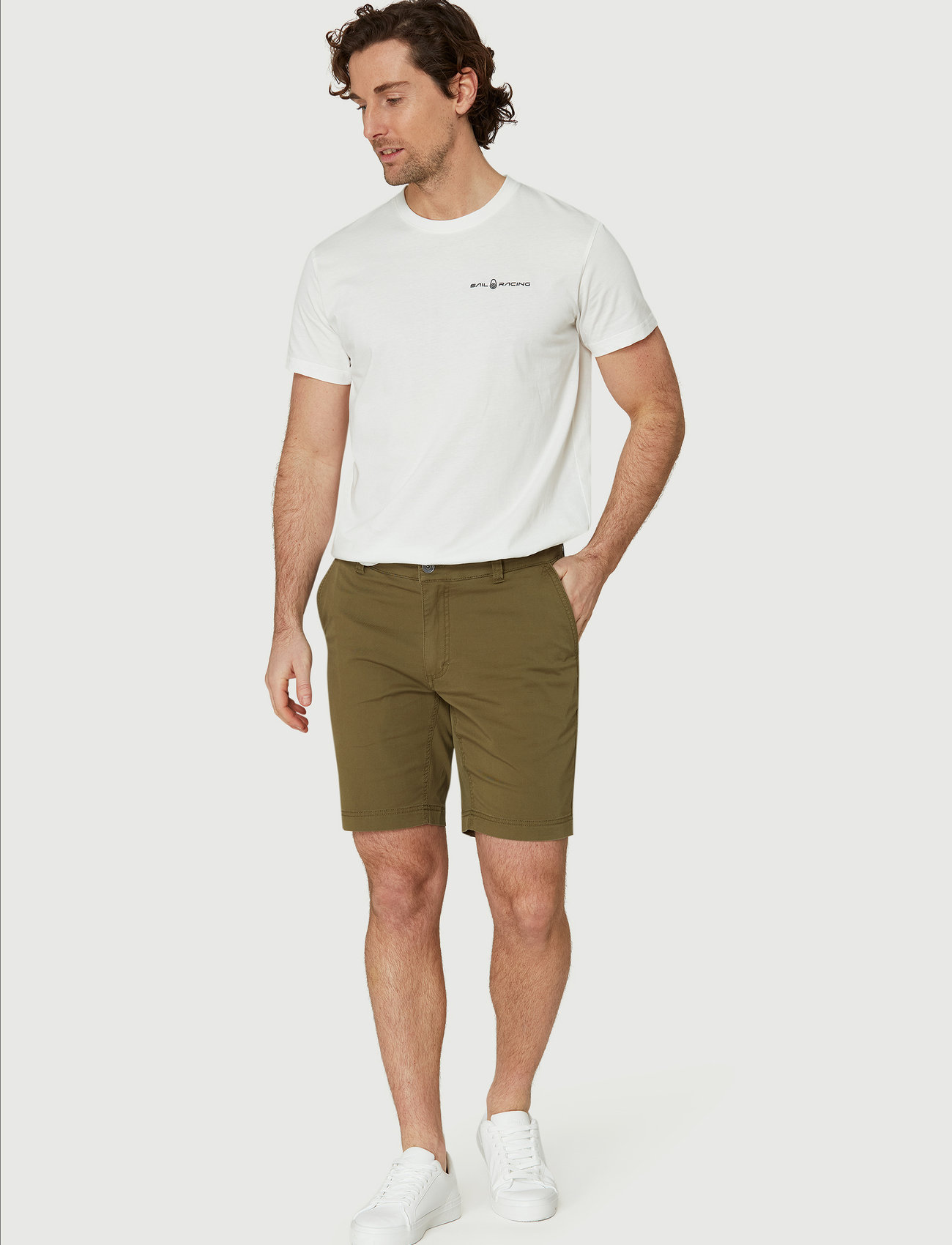 Sail Racing Helmsman Chino Shorts, M, Green, Shorts > Chinoshorts, Herre