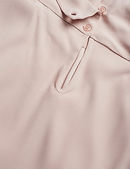 Crepe Satin Back - Prosa Top 