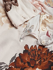 3318 Small - Prosa Top 