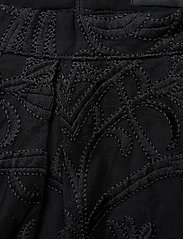 3157 - Dominique Skirt 