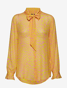 3689 - Estelle - PALE YELLOW