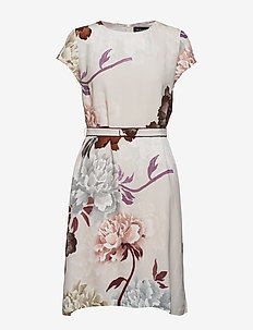 3318 - Mica - LIGHT CAMEL