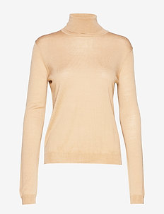 Fellini - Trish - CAMEL