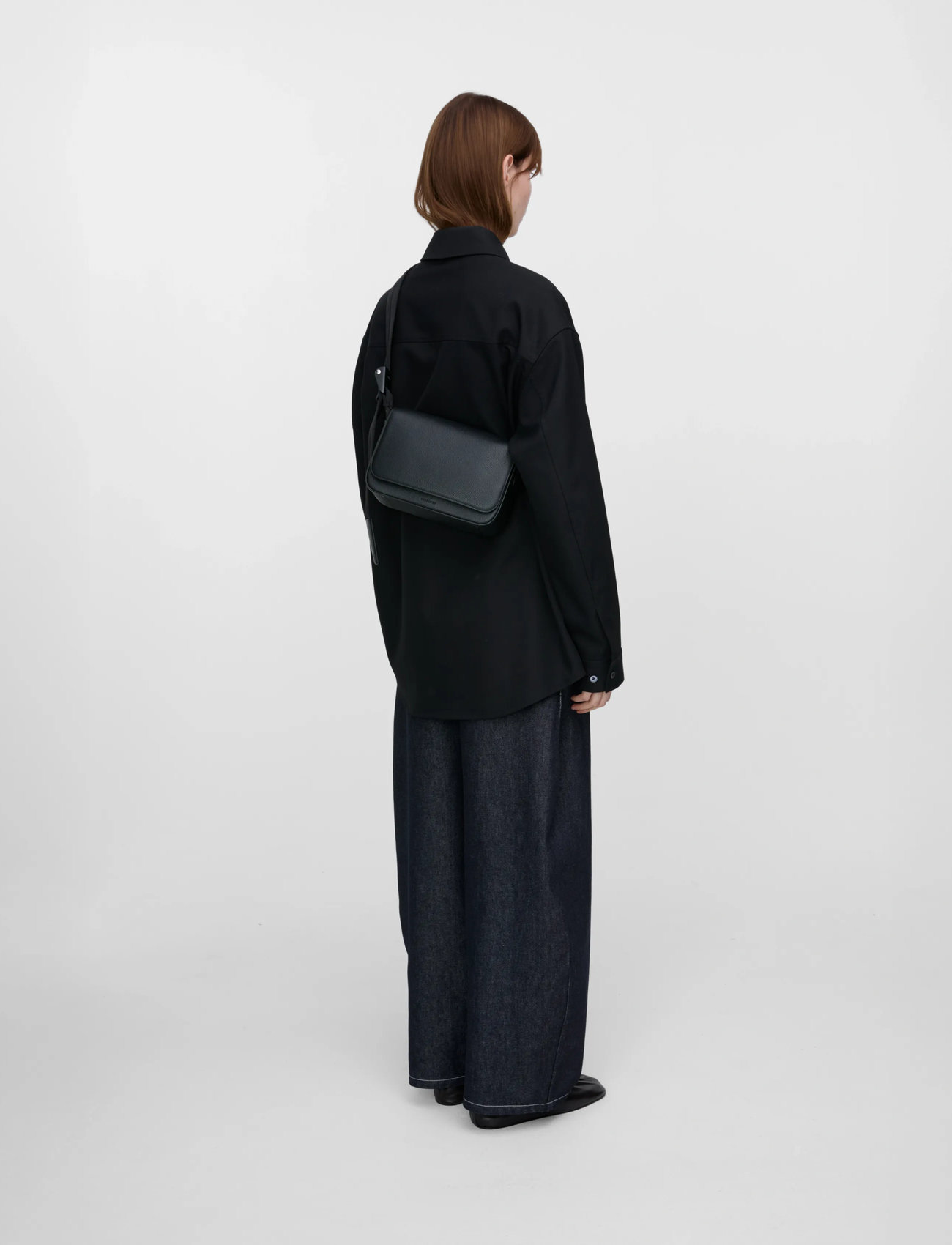 SANDQVIST Leather Plain Crossbody, One Size, Black, Tasker > Crossbody-Tasker, Dame