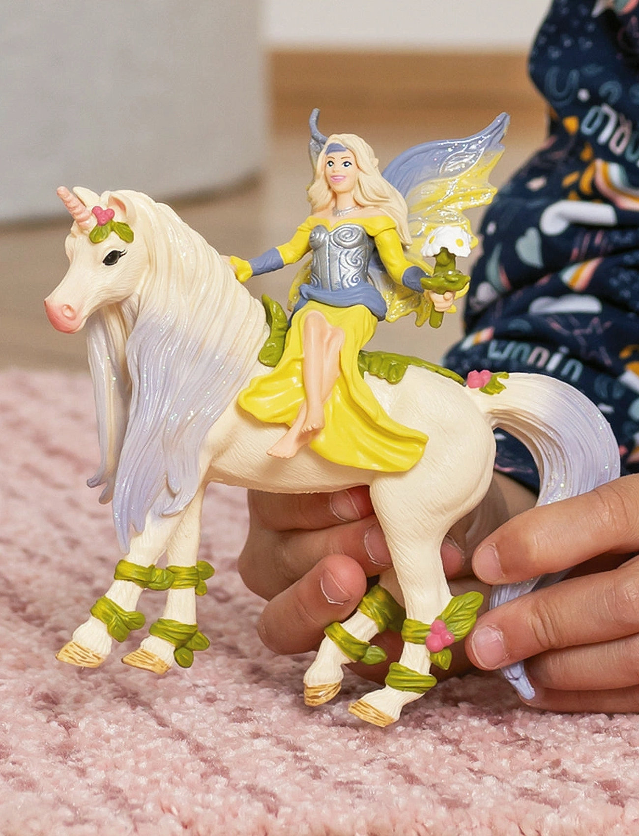 Schleich Schleich Fairy Sera With Blossom Unicorn, One Size, Multi/patterned, Legesæt & Actionfigurer > Dyr, Børn