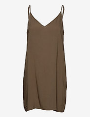 second female tara dress