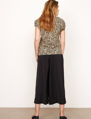 Second female minga trousers Clearance