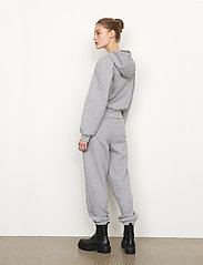 Second Female - Carmella Sweat Pants - sweatpants - grey melange - 4