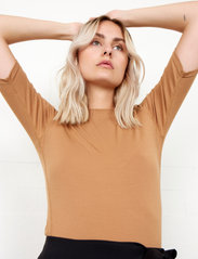 Second Female - Signy Tee - t-shirts - chipmunk - 5