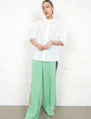 Second Female - Tara New Shirt - kortärmade blusar - white - 0