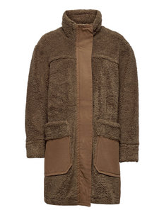 spin coat second female