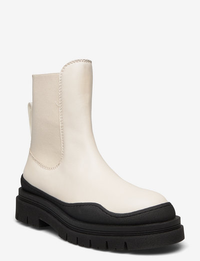 ALLI ANKLE BOOT - boots - ivory