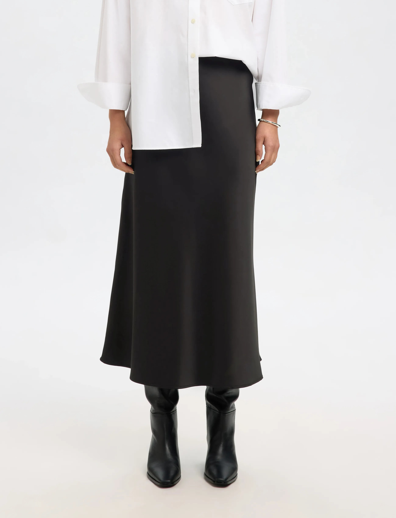 Selected Slflena Hw Midi Skirt, 44, Black, Nederdele > Knælange Og Midi, Dame