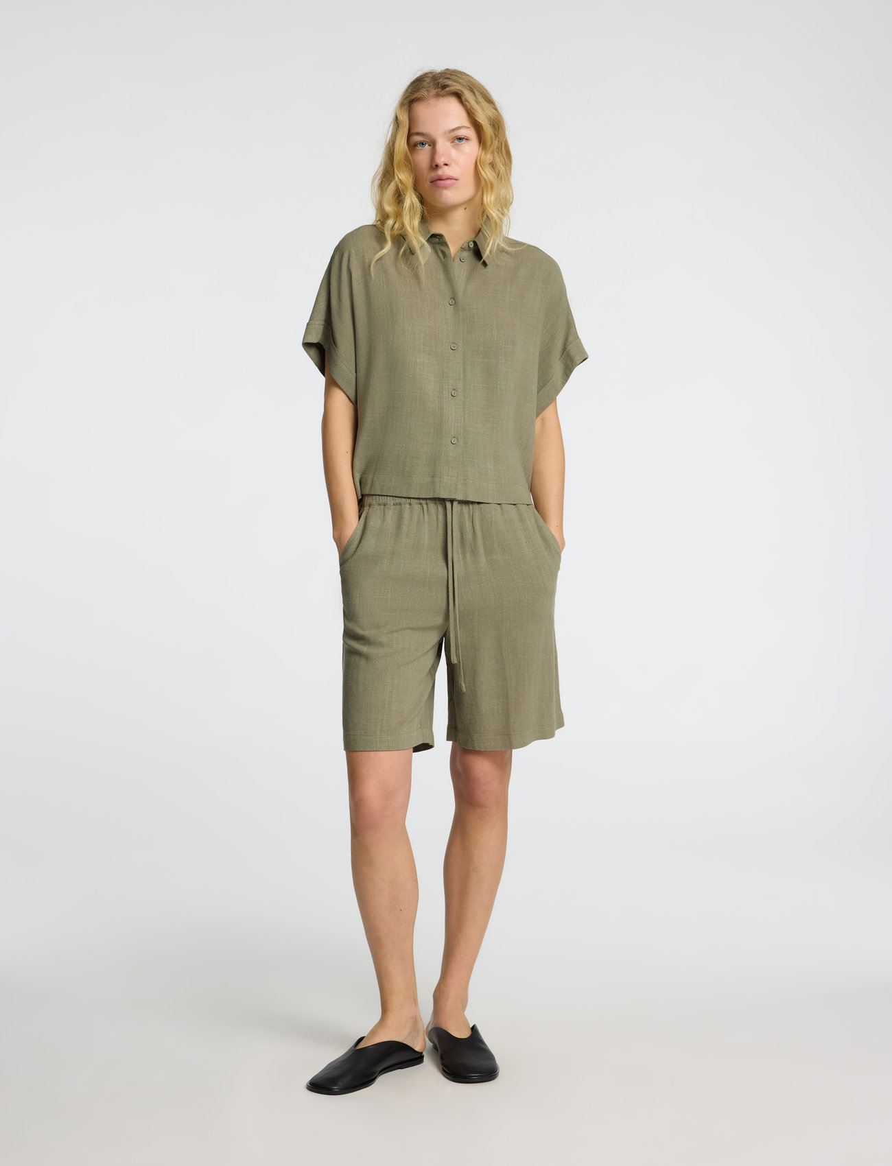 Selected Slfviva Ss Cropped Sun Shirt Noos, 34, Green, T-shirts & Overdele - Short-sleeved, Dame