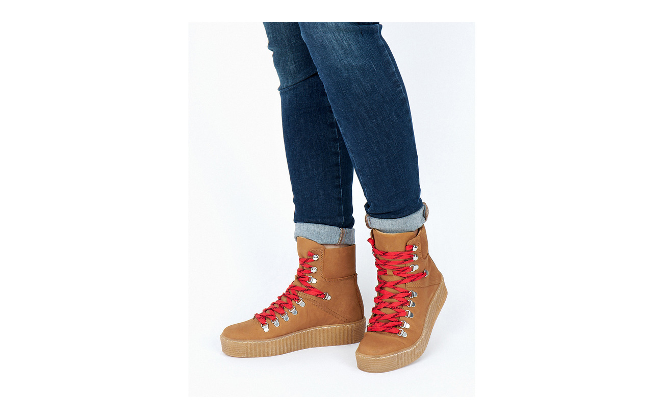 shoe the bear agda tan