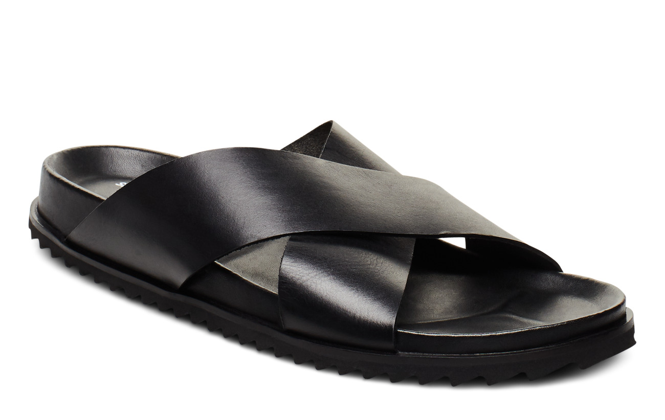 shoe the bear sandal