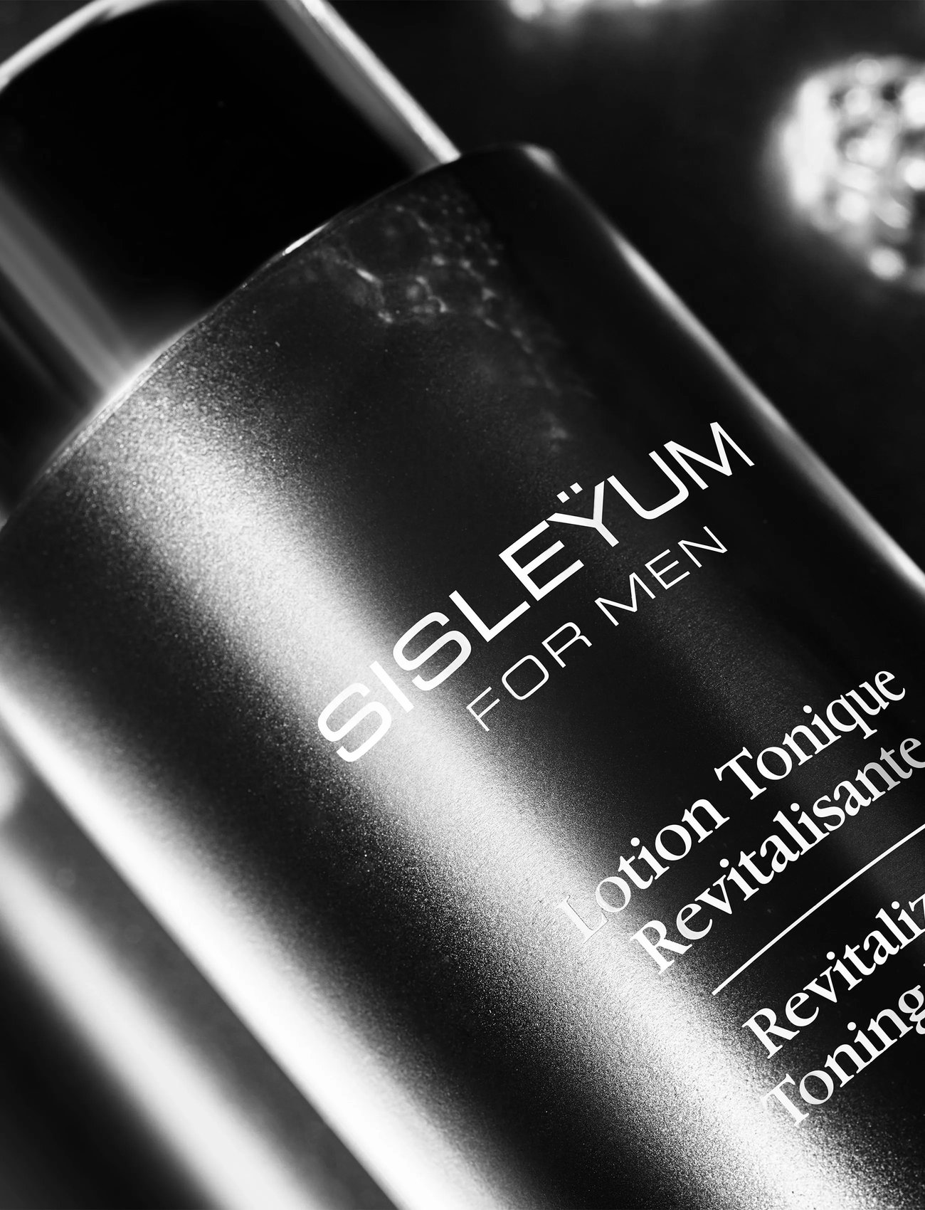 Sisley Sisleÿum Revitalizing Toning Lotion, 150 ml, Nude, Ansigt > Fugtighedscreme, Herre