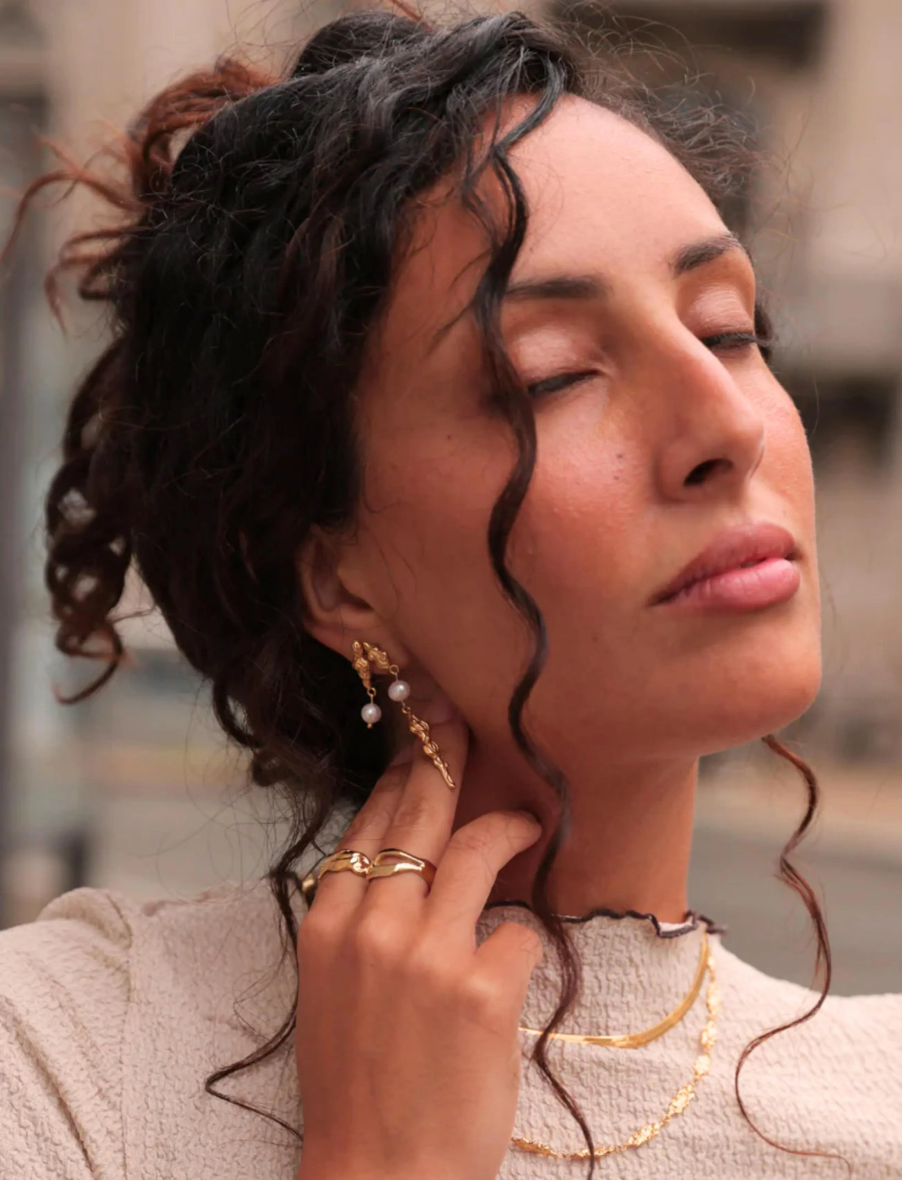 Sistie Freja - Earrings Gold-Plated, One Size, Gold, Øreringe > Øreringe Med Vedhæng, Dame
