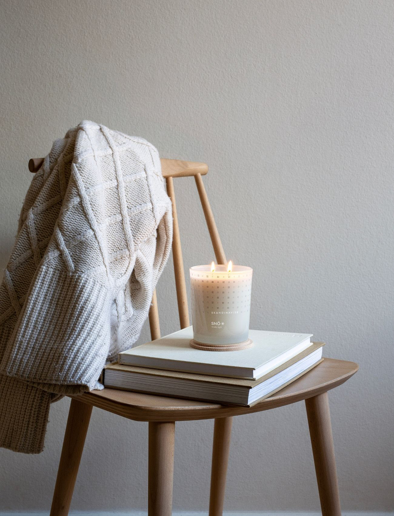 Skandinavisk Snö Special Edition 2-Wick Scented Candle 350G, 350 g, White, Hjem > Duftlys, Dame