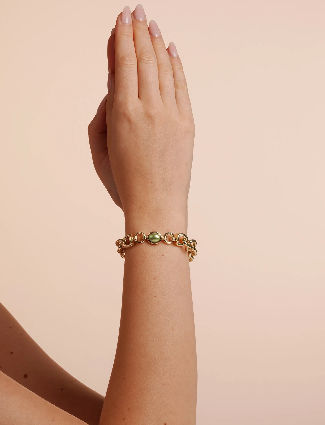 SNÖ of Sweden Kaamos Pearl Brace G/Green - Onesize, One Size, Gold, Armbånd > Perlearmbånd, Dame