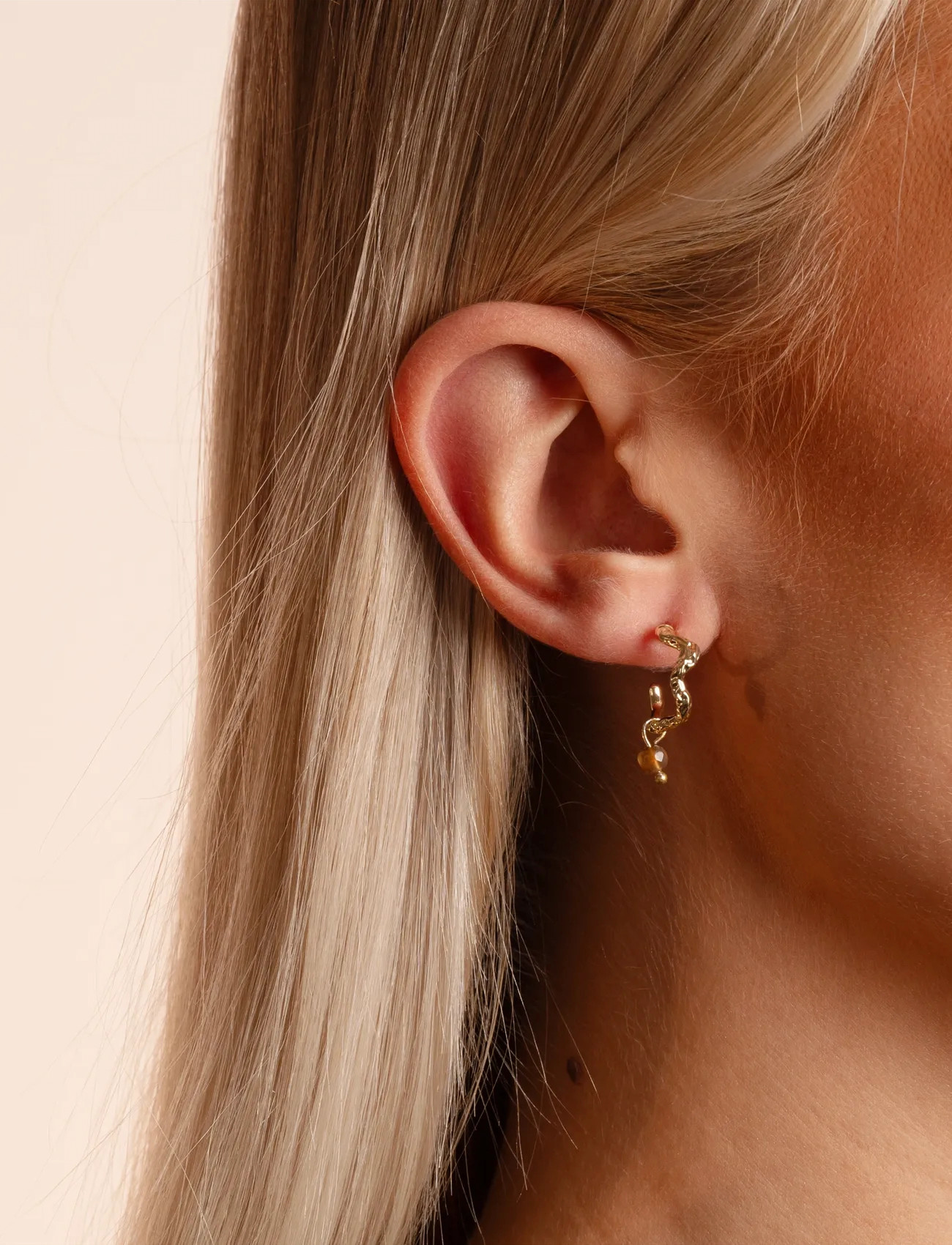 SNÖ of Sweden Cat Pendant Oval Ear G/Brown-Onesize, One Size, Gold, Øreringe > Creoler, Dame