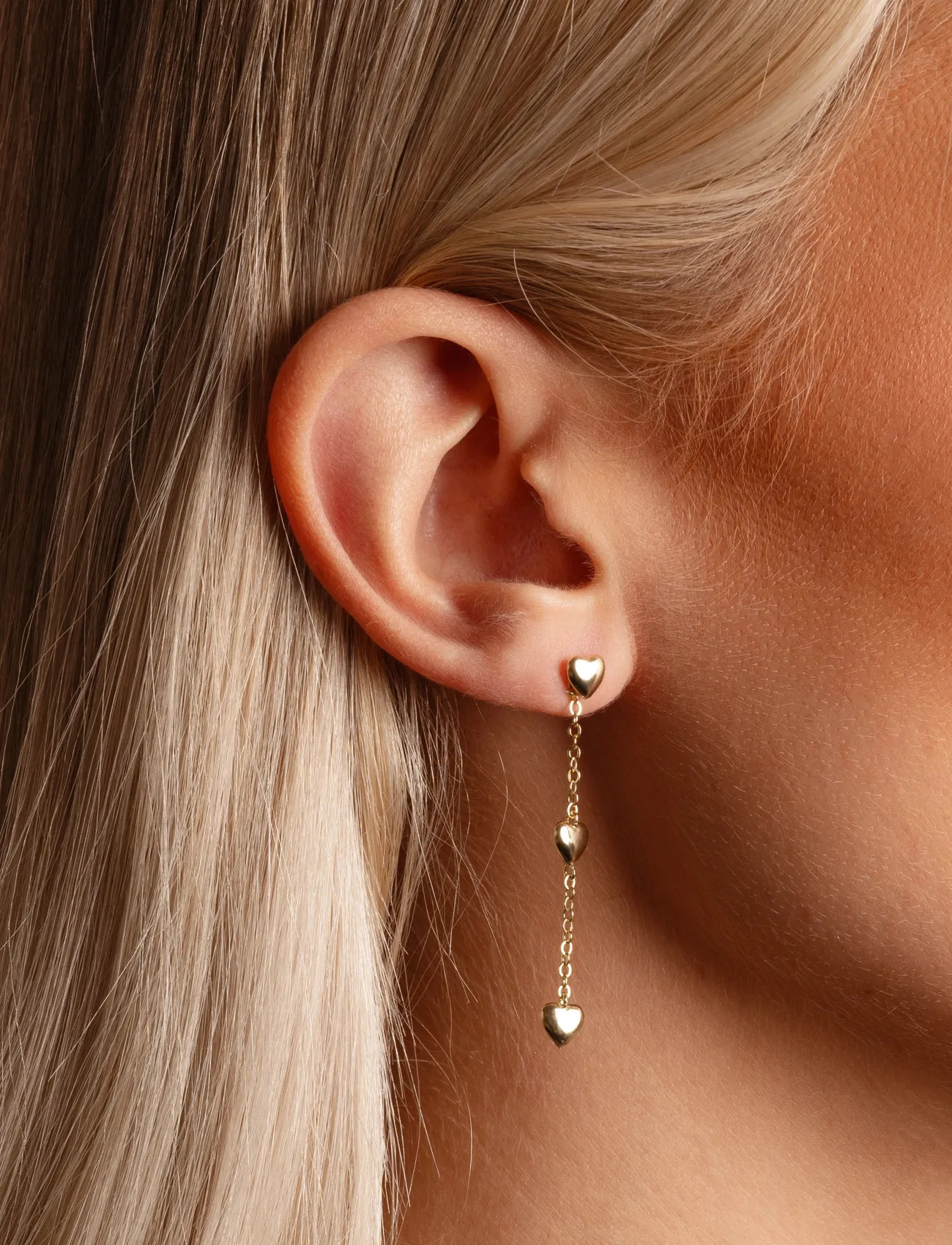 SNÖ of Sweden Cute Long Ear Plain G-Onesize, One Size, Gold, Øreringe > Øreringe Med Vedhæng, Dame