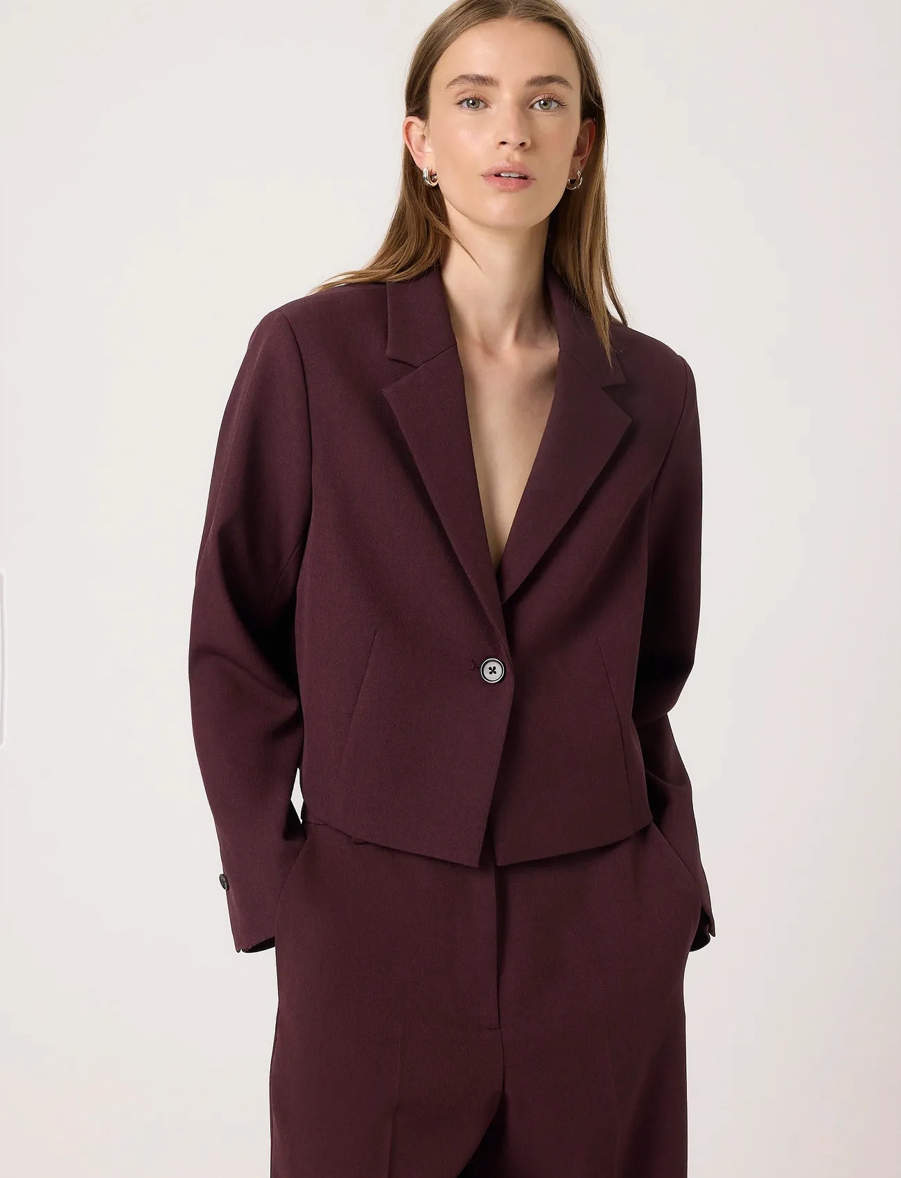 Soaked in Luxury Sllilu Corinne Cropped Blazer, XS, Burgundy, Blazere > Cropped Blazere, Dame