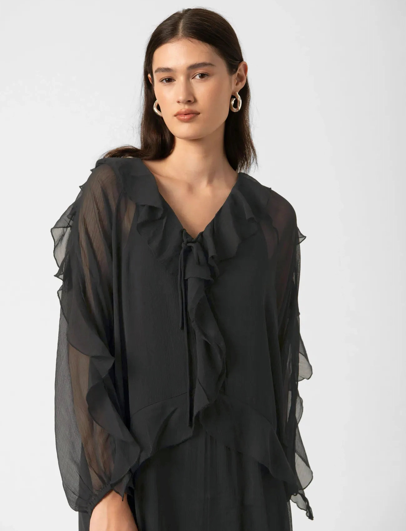 Soaked in Luxury Slharietta Maxi Dress, M, Black, Kjoler > Maxikjole, Dame