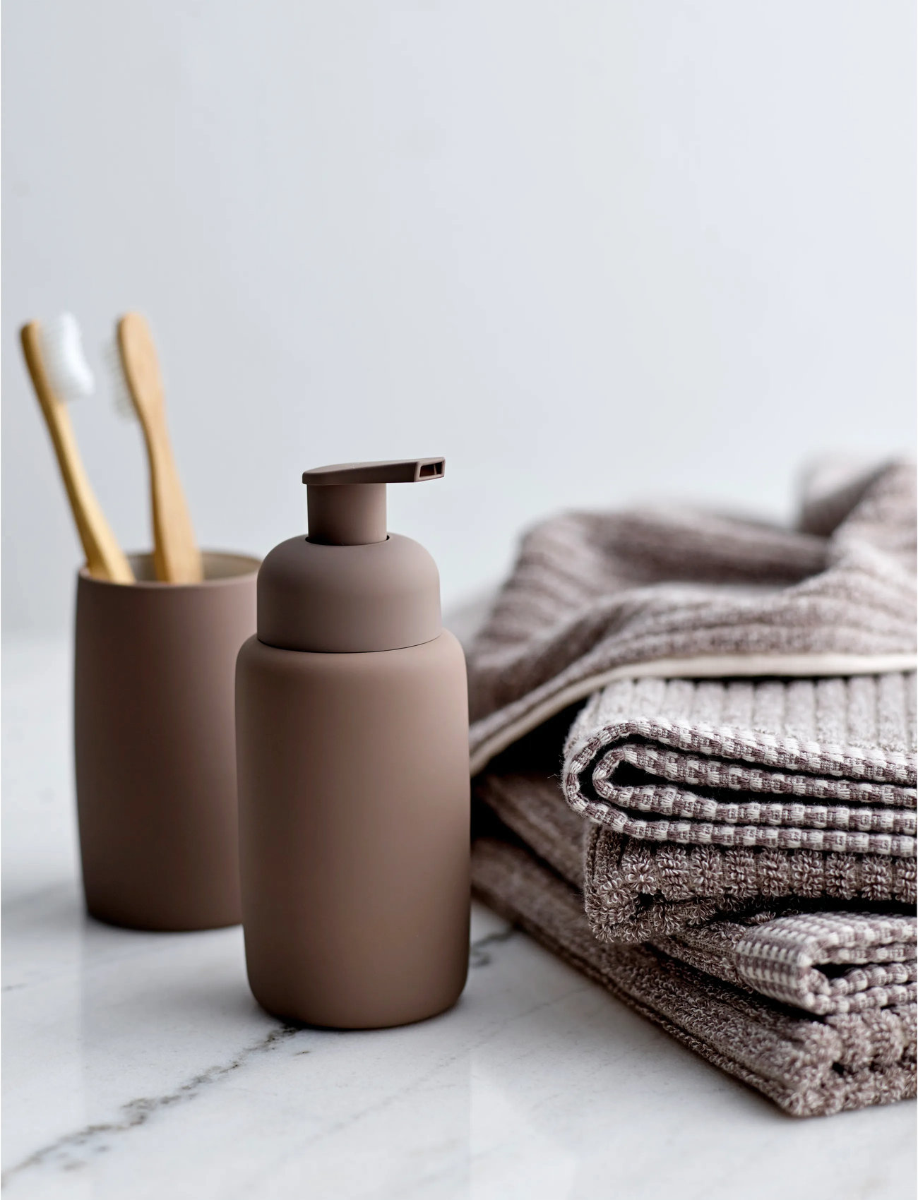 Södahl Sæbedispenser Mono Taupe, 6.5X16 cm, Beige, Badeværelsesinteriør > Sæbepumper Og Sæbekopper, Unisex