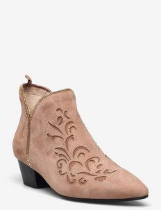 Boot - heeled ankle boots - beige