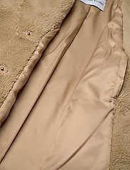 Camille Cocoon Coat (Beige) (3700 kr) Stand Studio Camille Cocoon Coat (Beige) (3700 kr) Stand Studio