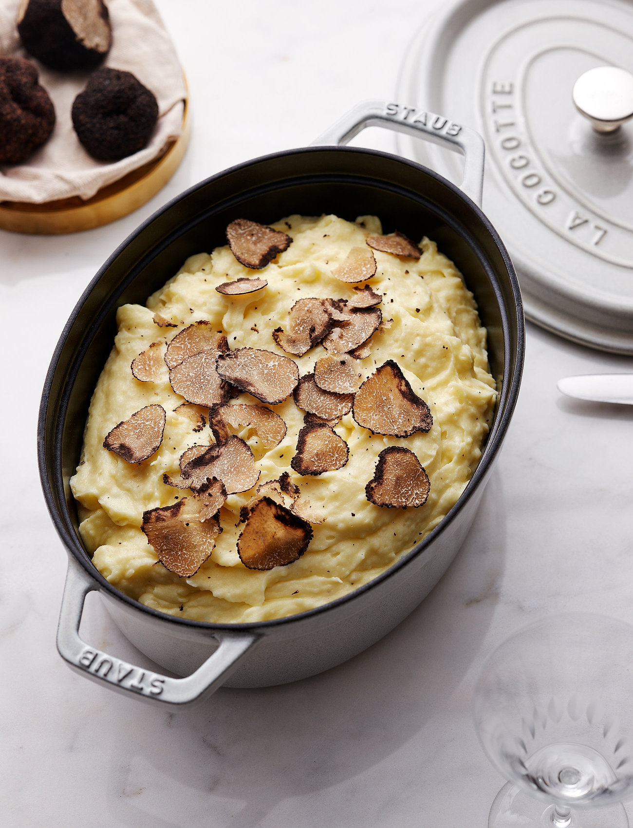 STAUB La Cocotte - Round Cast Iron, 3.2L, Cream, Gryder & Pander > Bradepander, Unisex