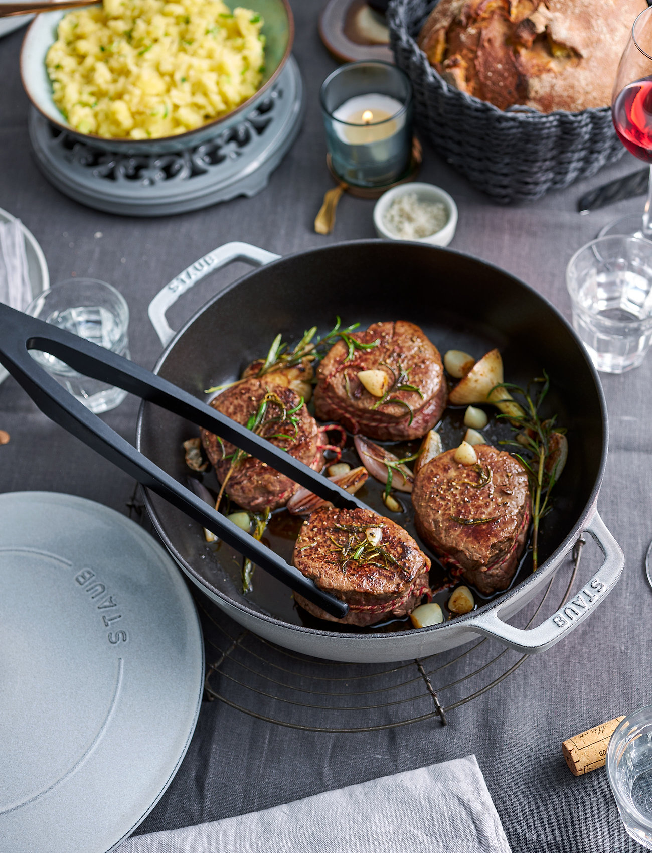 STAUB Tongs, One Size, Black, Køkkenredskaber > Tænger Og Drejeskiver, Unisex