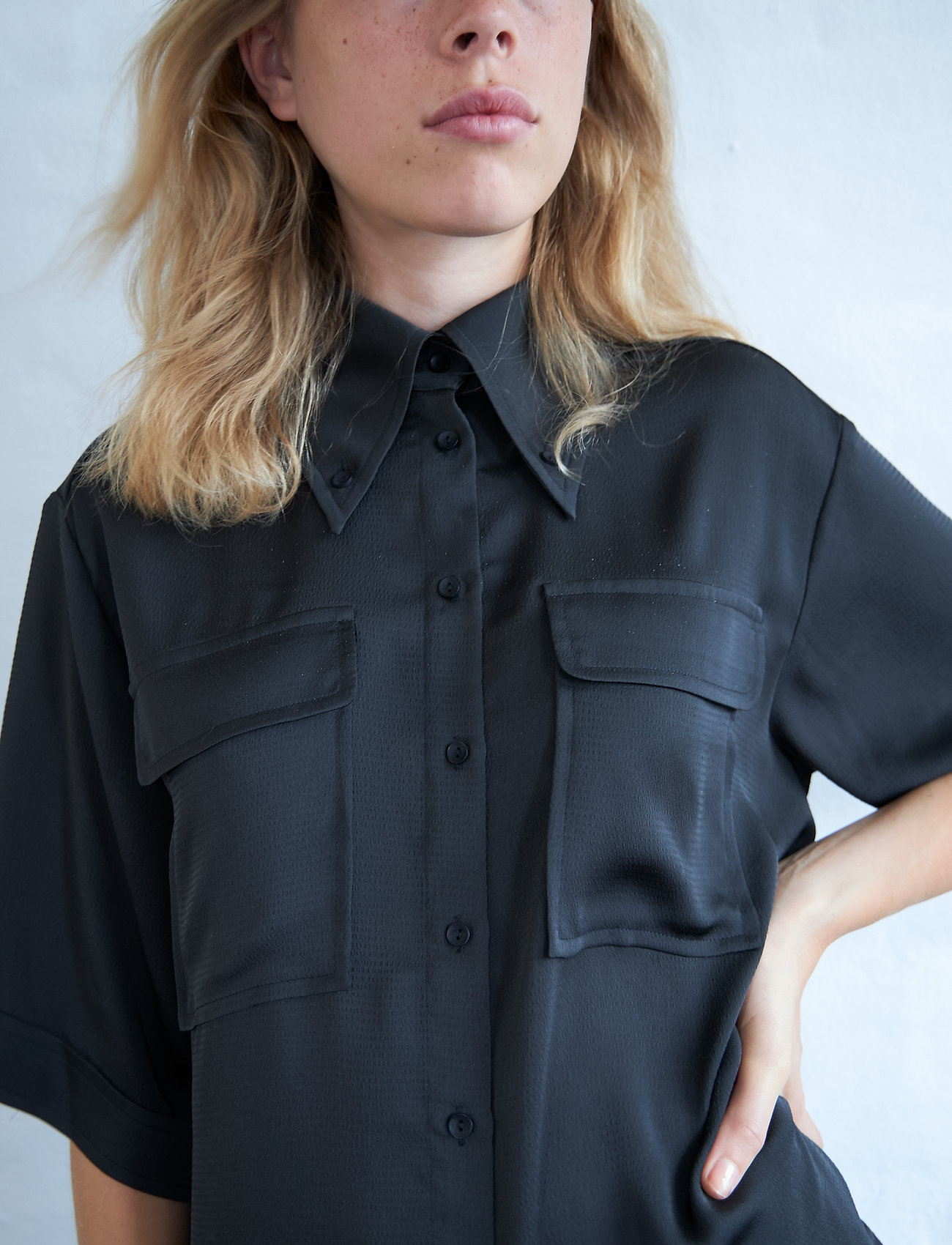 Stella Nova - Alona - short-sleeved shirts - black - 0