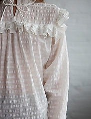 Stella Nova - Saseline - long sleeved blouses - white - 3